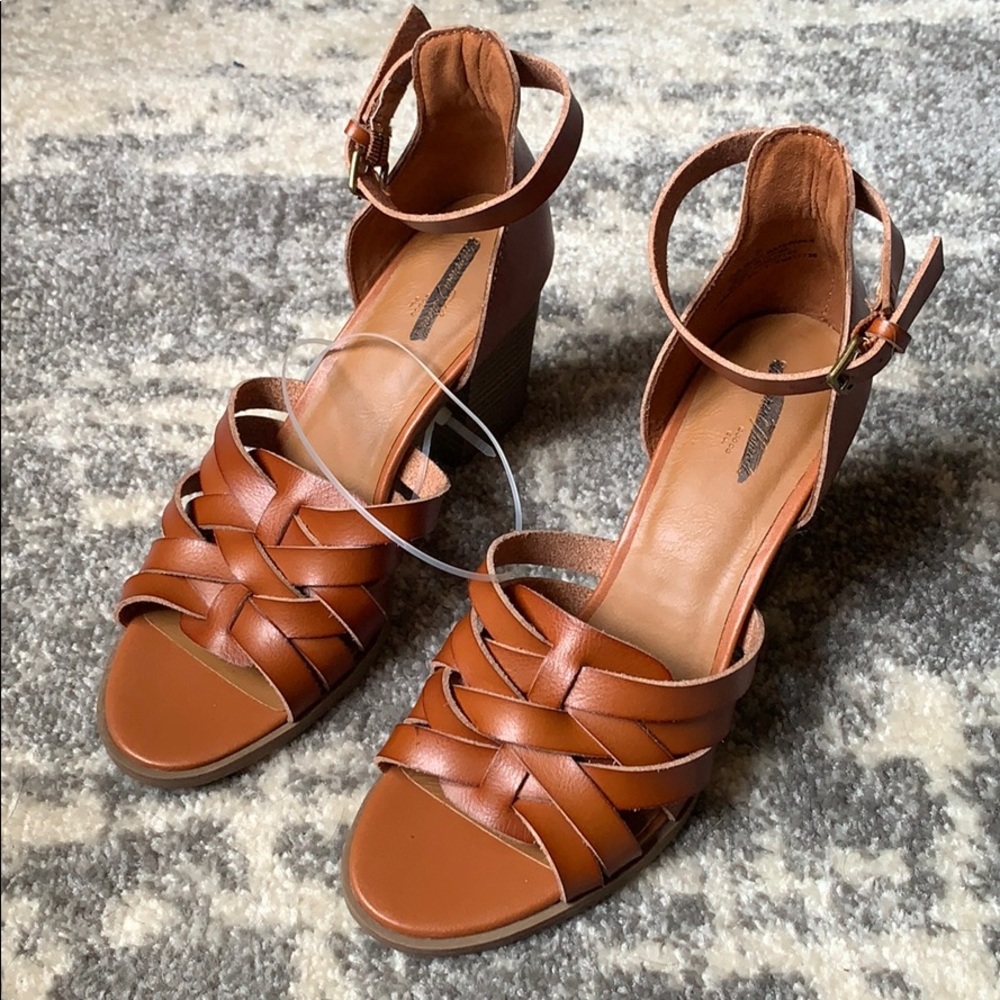 NWOT Addie Faux Leather Heels